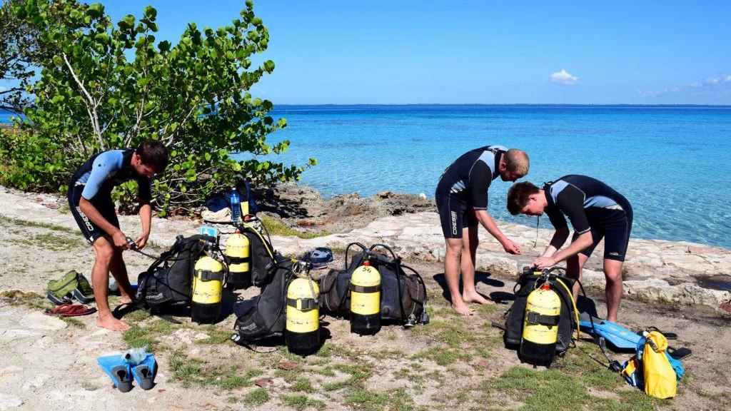 Scuba diving certification PADI course training in Cuba